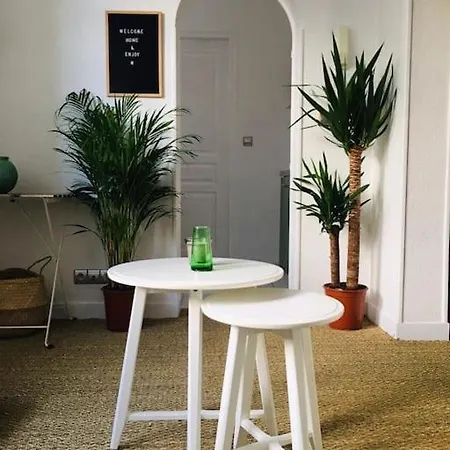 Daire Mignon, Plein Centre